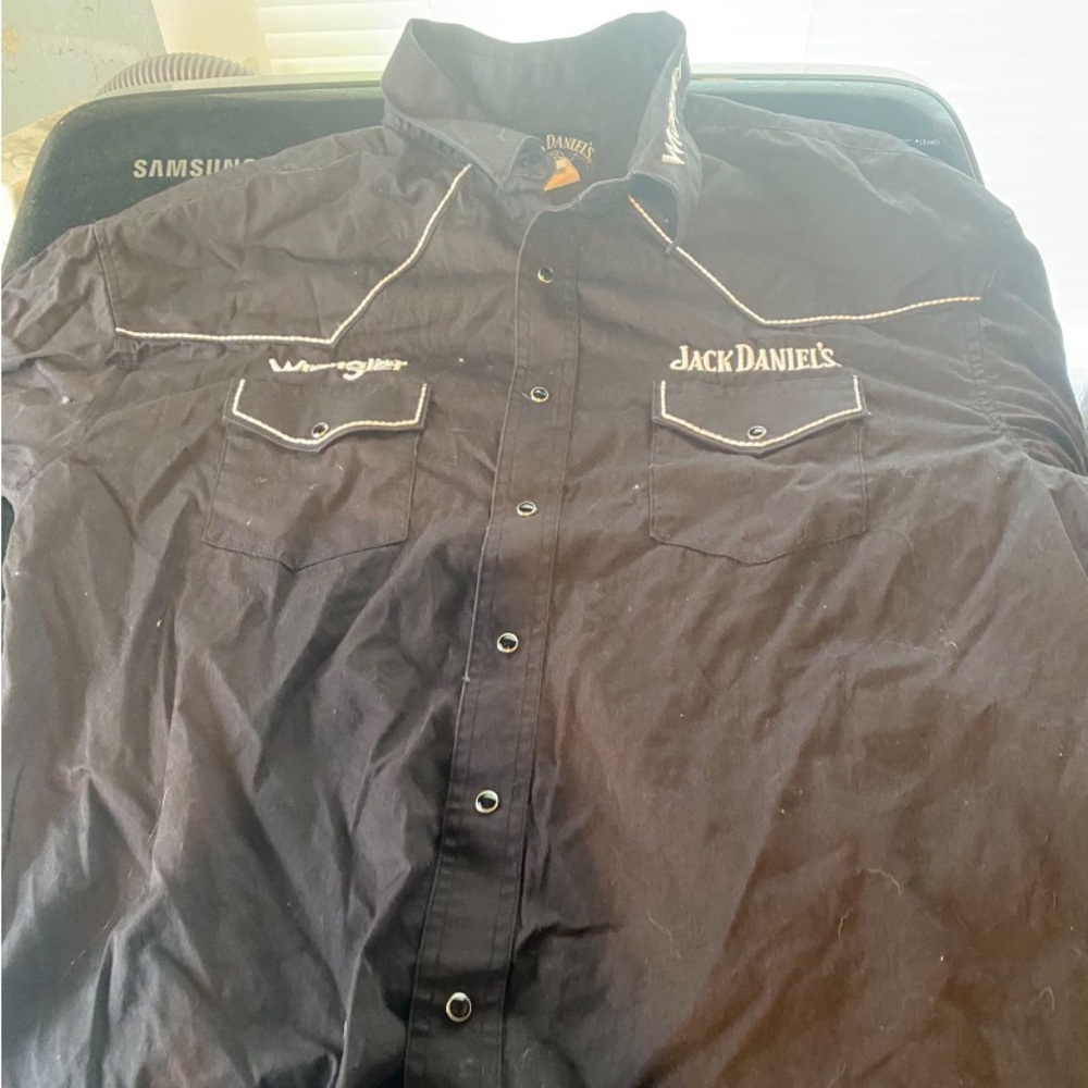 Never wore guy limited wrangler jack Daniel’s shirt